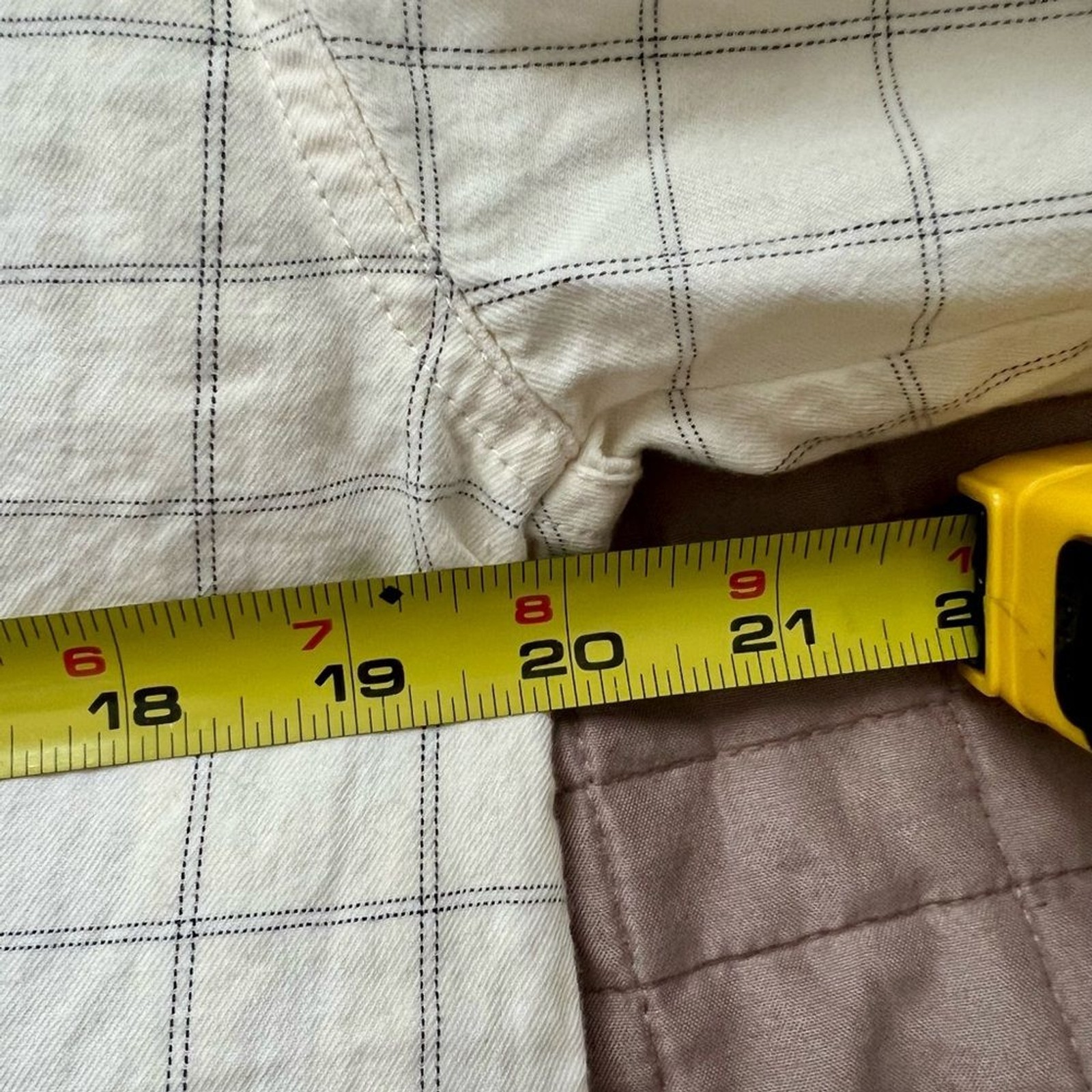 Universal Threads Oversized Checkered Button-Down… - image 5