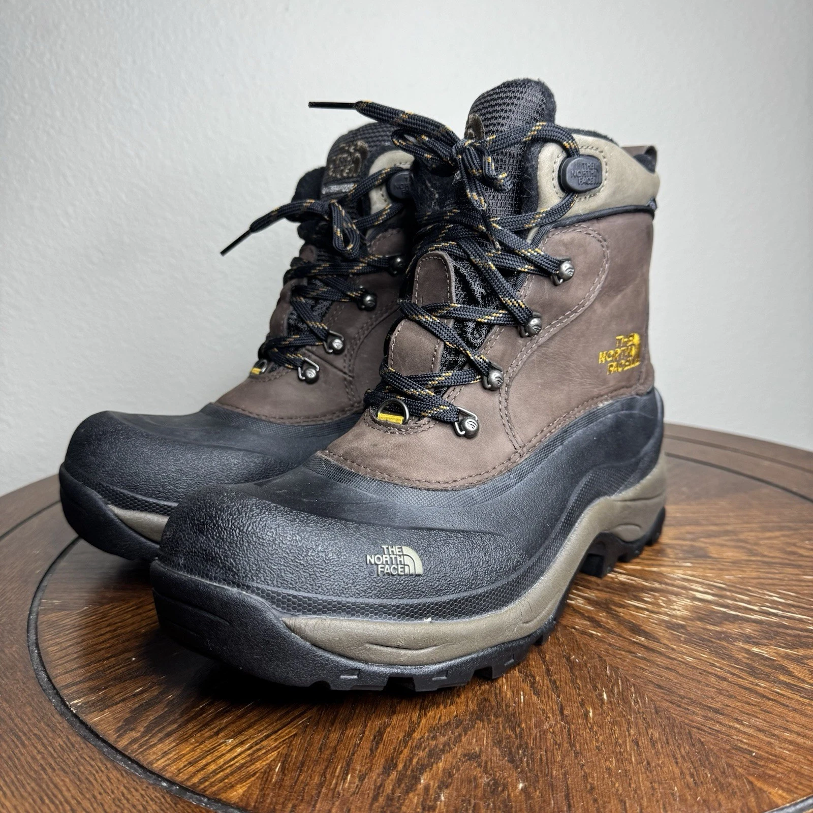 The North Face Waterproof Primaloft Winter Hiking Boots Men’s US 8 Brown