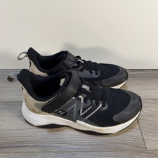New Balance Unisex-Child Rave V2 Lace Hook and Loop Wide Kids Size 5