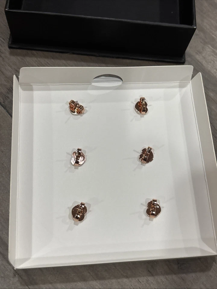 Bomb Party Simply Studs Edición Clásica RBP8459 Listo para Sesión de Fotos 3 Pares Foto 4 de 4