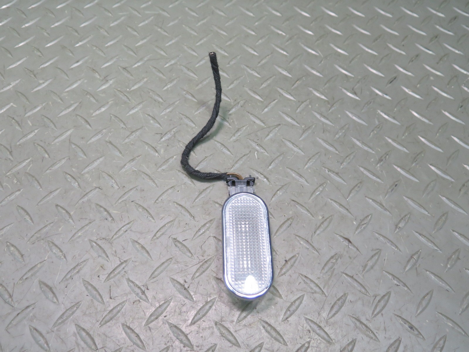 2006-2012 BENTLEY FLYING SPUR FRONT LEFT & RIGHT SUNVISOR VANITY LIGHT LAMP SET
