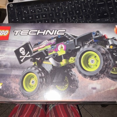 LEGO Technic Monster Jam Grave Digger 42118 219pcs 2-in-1 Complete Set