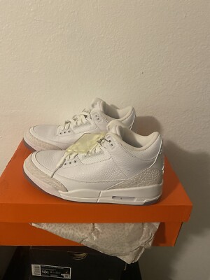 Triple White Jordan 3 size 8.5 Nike Air Jordan 3 Retro Pure White 2018 size 8.5 136064–111  main image 2