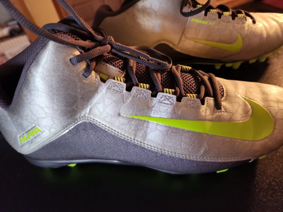 Football shoes deals size 14