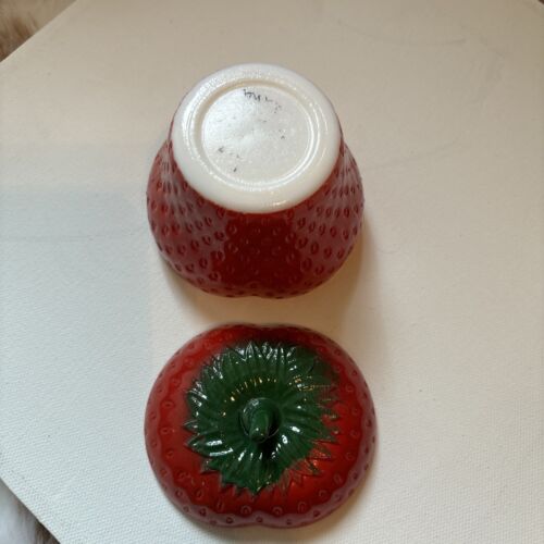 Vintage Hazel Atlas Strawberry Jam Jar Lid Storage Milk glass Kitchen Decor - Picture 6 of 8