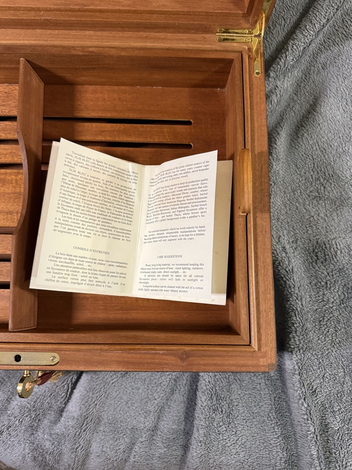 Elie Bleu Walnut Burl 200 Cigar Humidor - Beautiful vintage Box - Preowned 