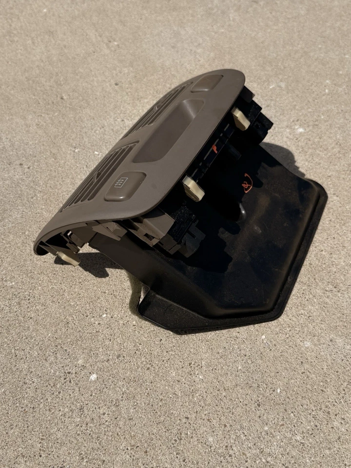 Toyota Corolla 1998-2002 interior consola central bisel con reloj. OE ✅ Foto 3 de 3