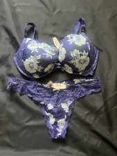 Victoria  s Secret Dream Angels Bra  Thong Panty Set 38D Large Purple Floral Lac