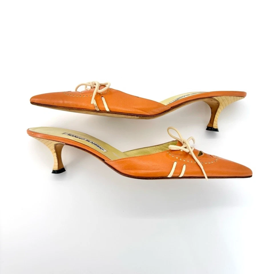 Vintage Manolo Blahnik Bow Orange Pointed Toe Kitten Heel Slip On Mules 41 - Image 4 of 4
