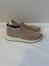 Vince Oraya Wool slip on sneakers sand dune tan women s size 8.5 never worn