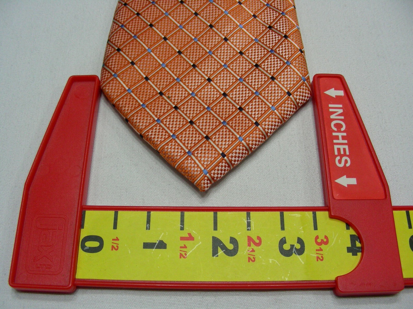 IZOD - ORANGE GEOMETRIC PATTERNED - POLYESTER NEC… - image 2