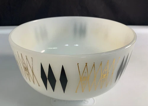 Vintage Federal Milk Glass Atomic Harlequin Black Gold 2.5 Qt. Mixing Bowl MCM