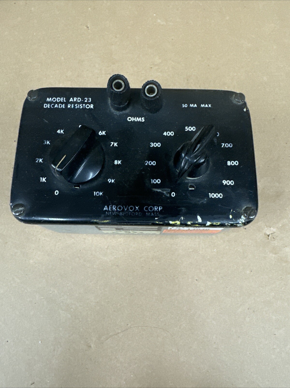 Aerovox Corp. ARD-23 Decade Resistor Box Adjustable 0-10K & 0-1000 Ohms Vintage