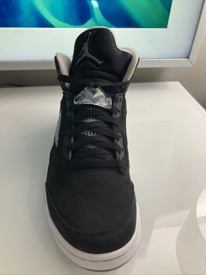 Talla 9 - Jordan 5 Retro Moonlight Oreo 🛑🛑🛑🛑SOLO ZAPATO DERECHO 🛑🛑🛑🛑🛑 Foto 2 de 4
