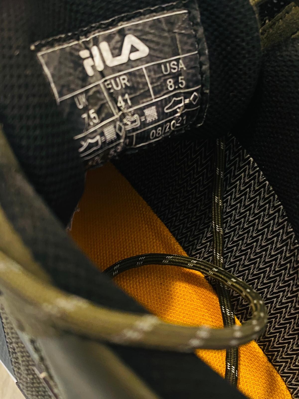 scarpe Fila uomo colore verde&nero misura 41 da tennis condizioni nuove