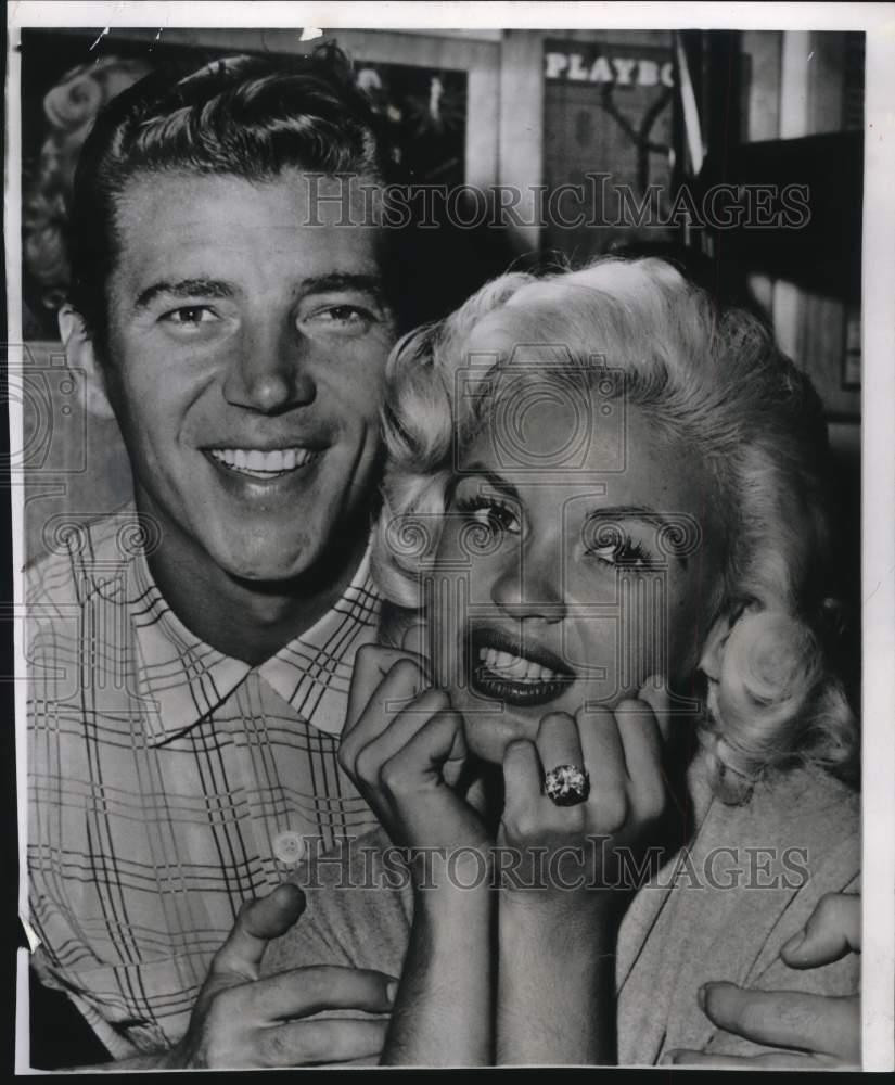 1957 Press Photo Mickey Hargitay and Jayne Mansfield are engaged