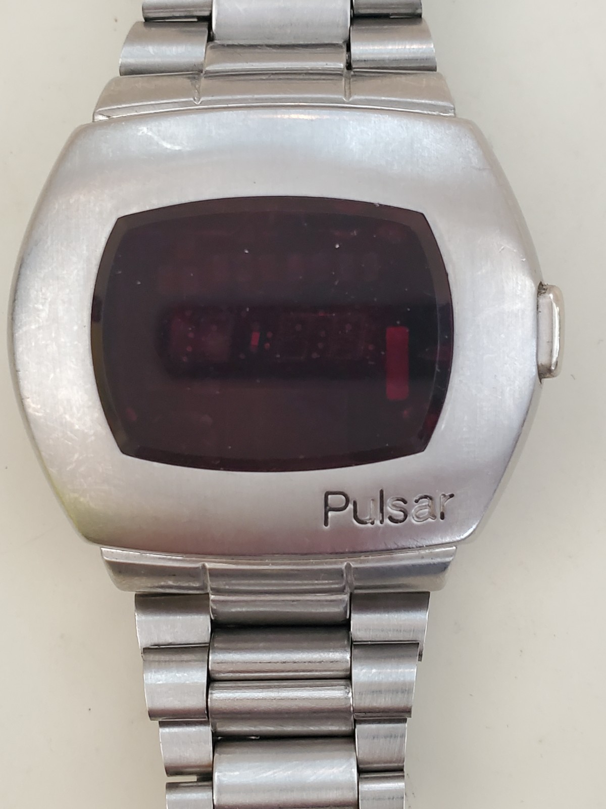With Computer Red Parts Magnet LED Or Vintage Repair Pulsar Time Complete P2 - vintagewatches.pk