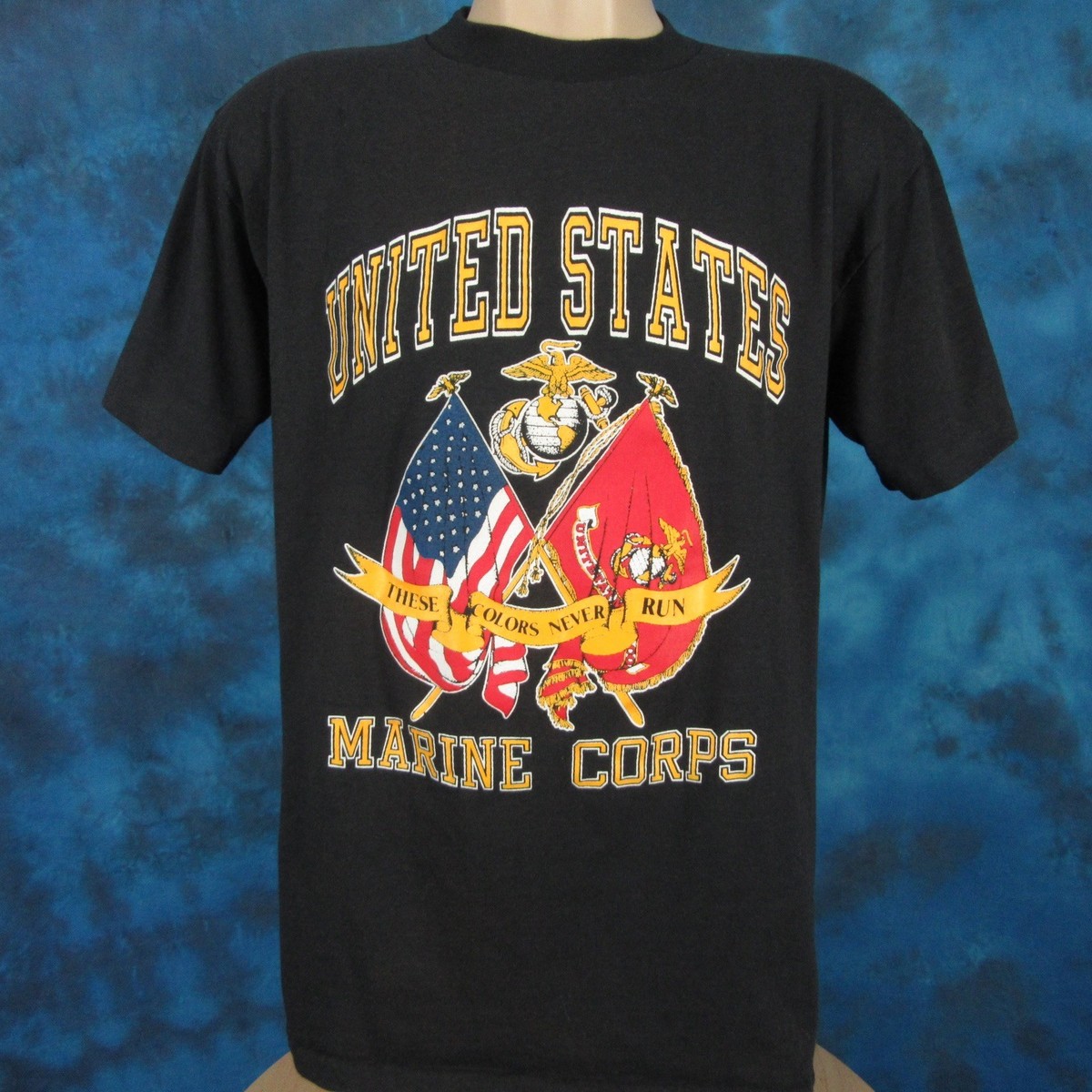 vintage 80s USMC THESE COLORS NEVER RUN T-Shirt M/L marine corps