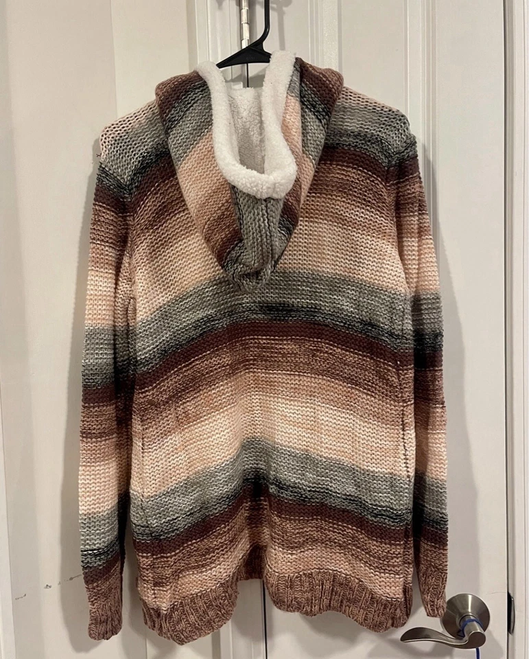 Кардиган с капюшоном размер S - Изображение 2 из 4