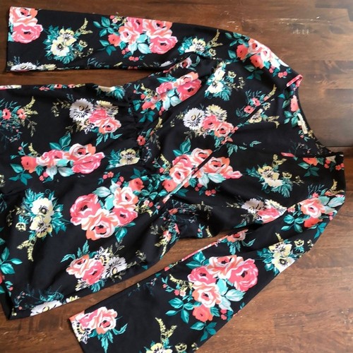 Charlotte Russe Floral Romper - Picture 9 of 10