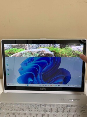富士通LIFEBOOK Core i5 SSD128GB RAM8GB Fujitsu Lifebook Core i5 New SSD 128GB RAM 8GB 13.3 inch