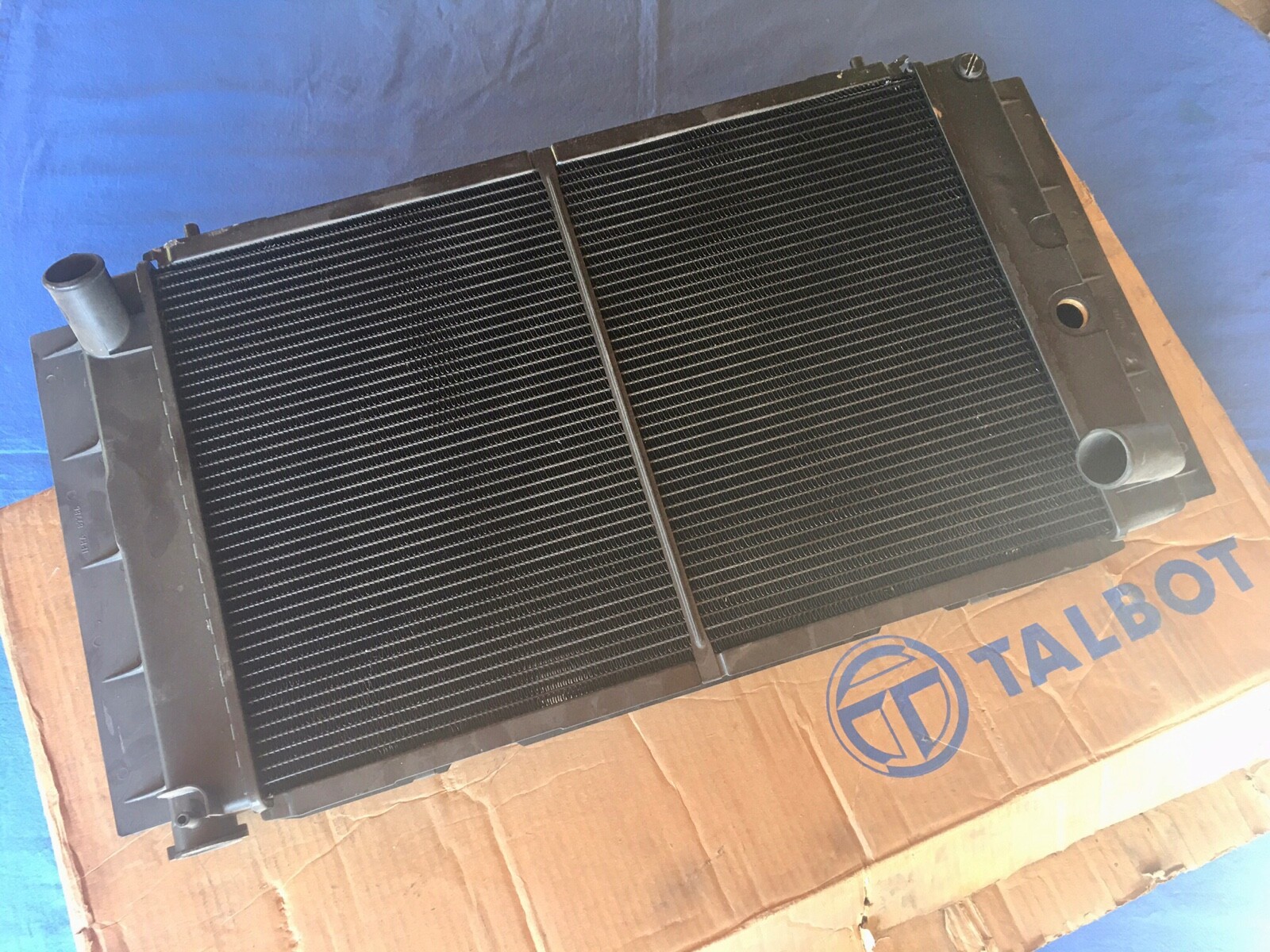 Radiateur d'origine Talbot Horizon Diesel de qualité constructeur 9750412880