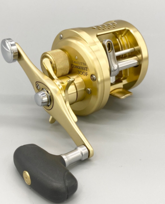 Shimano Calcutta Conquest 300F Right Handle Baitcasting Reel Shimano Calcutta Conquest 300F Right Handle Baitcasting Reel