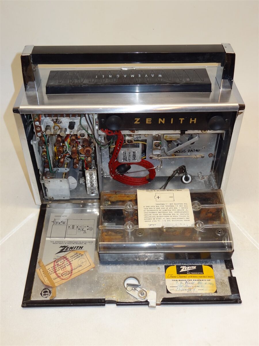 1957 Zenith Trans-Oceanic Royal 1000 Short Wave Portable 1957 Zenith Trans-Oceanic Royal 1000 Short Wave Portable
