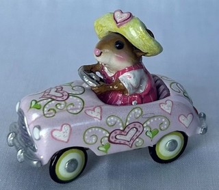 WEE FOREST FOLK GIRL MOUSE WITH BOW & ARROW ON A PINK HEART
