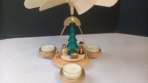 TEELICHTPYRAMIDE Ullrich Kunsthandwerk GERMAN Christmas TEALIGHT Wood Pyramid