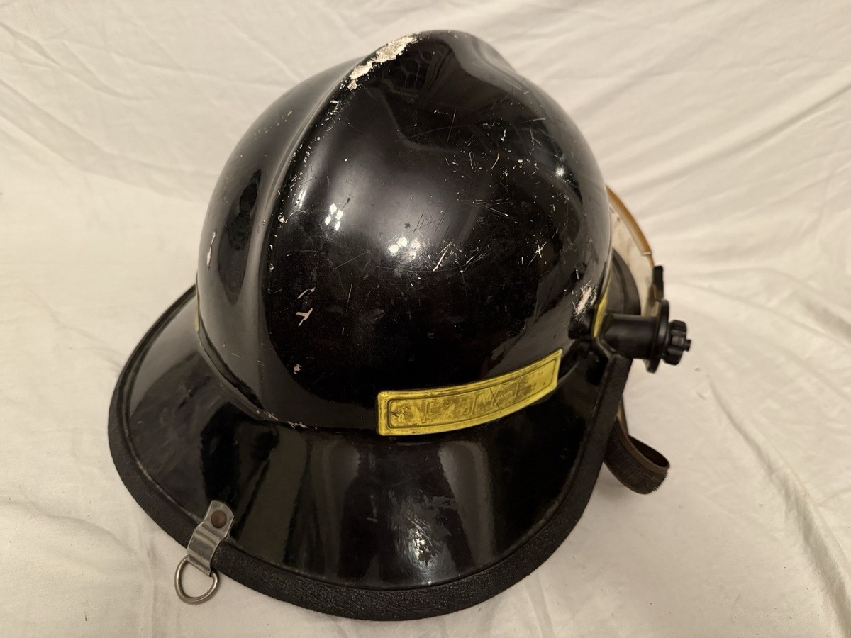 Rare VTG Cairns & Brother N660c Metro Firefighter Helmet + Face