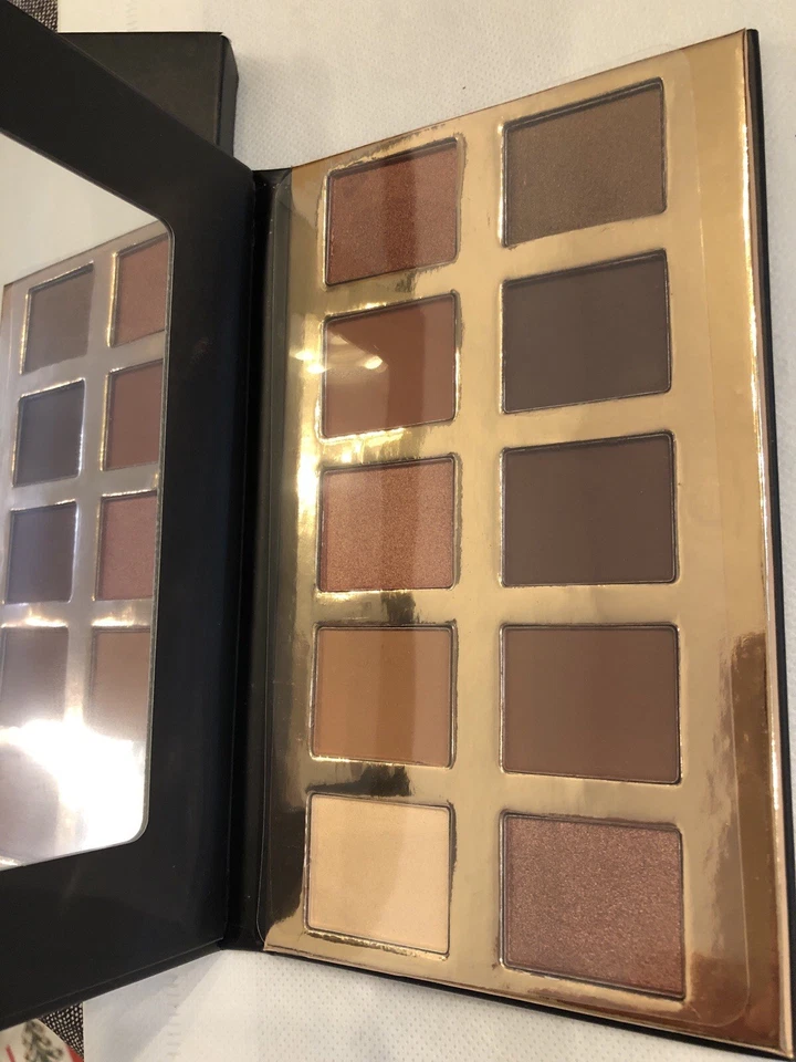 Paleta Colección Sombras de Ojos CROWN PINCEL NUEVO en caja Foto 2 de 4