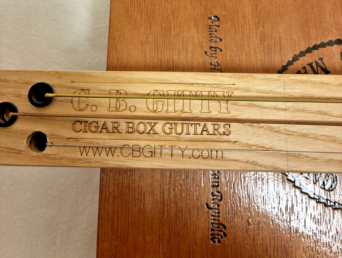 C.B. Gitty 3-String Handmade Cigar Box Guitar Banjo Blues Folk Decor ...