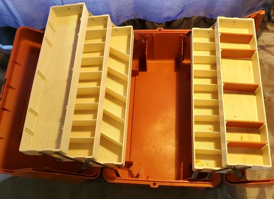 Caja de almacenamiento de aparejos de pesca de cuerpo ancho Fenwick 3,5 rojo/naranja vintage PECES Foto 4 de 4