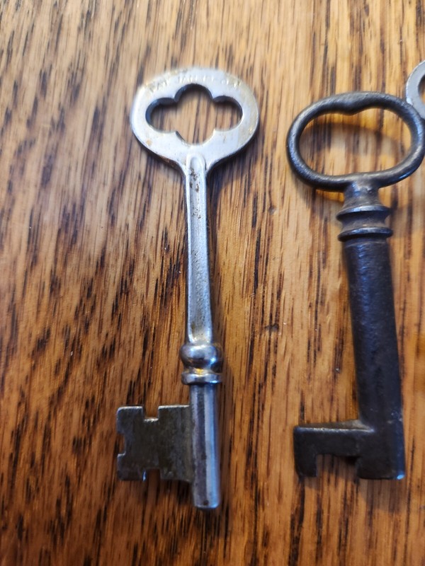 Skeleton Key Lot Of 5