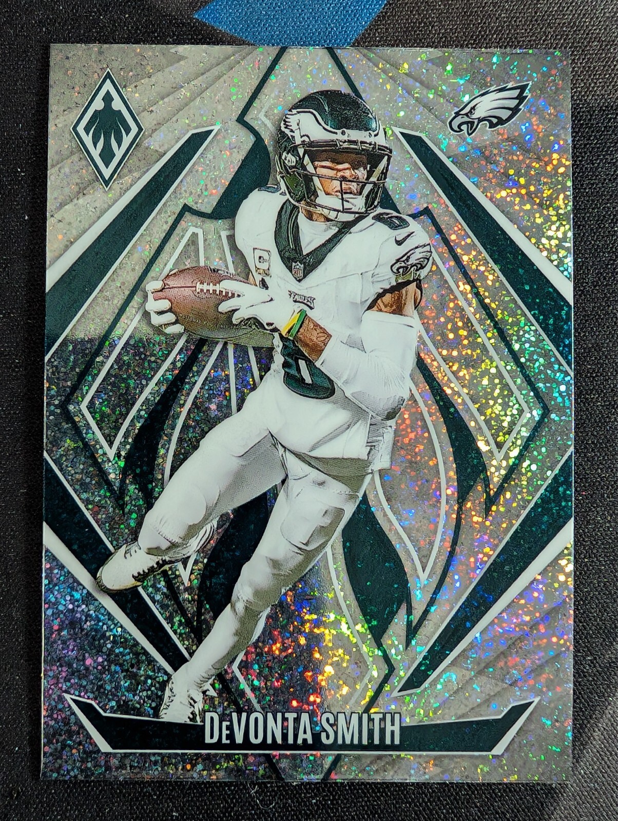 2024 Panini Phoenix - Devonta Smith #48  International Sparkle Holo 