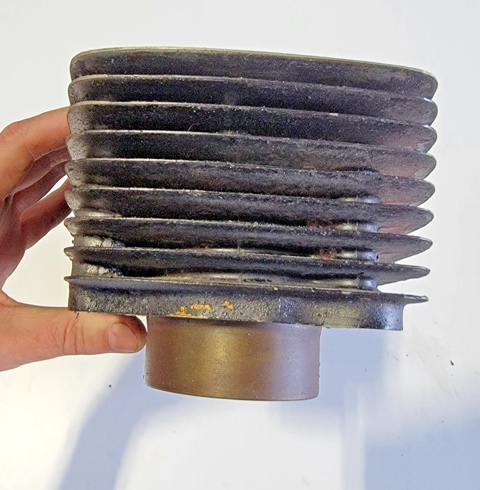 Jarra cilindro B 1975-1976 Honda CB750F Super Sport 750 CB750 Foto 3 de 4