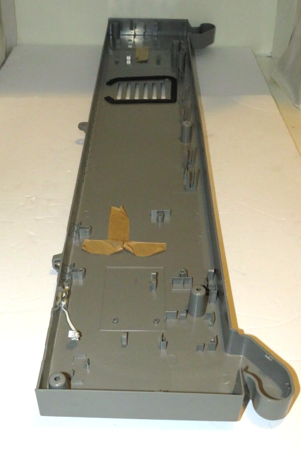 LG Smart Refrigerator LCFC26X: Hinge & Case Cover 36" (MCK70824401) (P7293)
Opens in a new window or