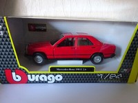 Mercedes Benz 1900 E 2,6 Modelauto Ca.16Cm *Neu* MaßStab 1:24 Rot