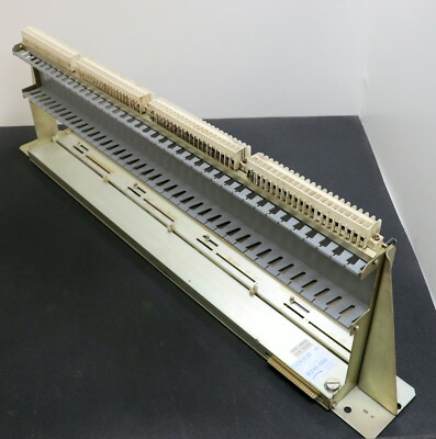GOULD MODICON I/O Gehäuse Housing B240-000 PLC Rack for 4 units - gebraucht