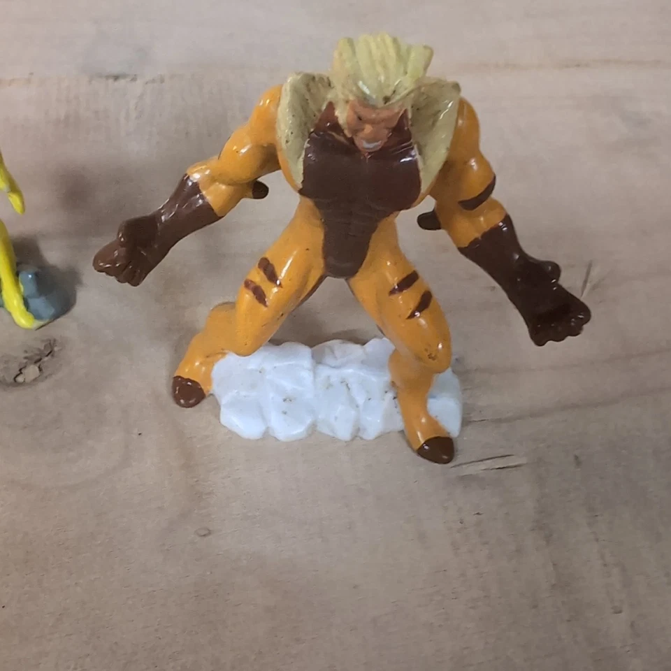 Lote de 6 figuras de X-Men 2005 Marvel Zizzle Zizzlinger 2" Capitán América  Foto 4 de 4