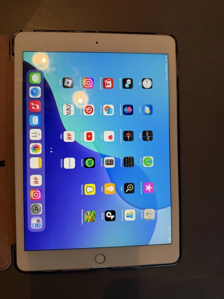 Apple iPad (7th generation) · 32GB · Wi-Fi, Foto 3 von 5