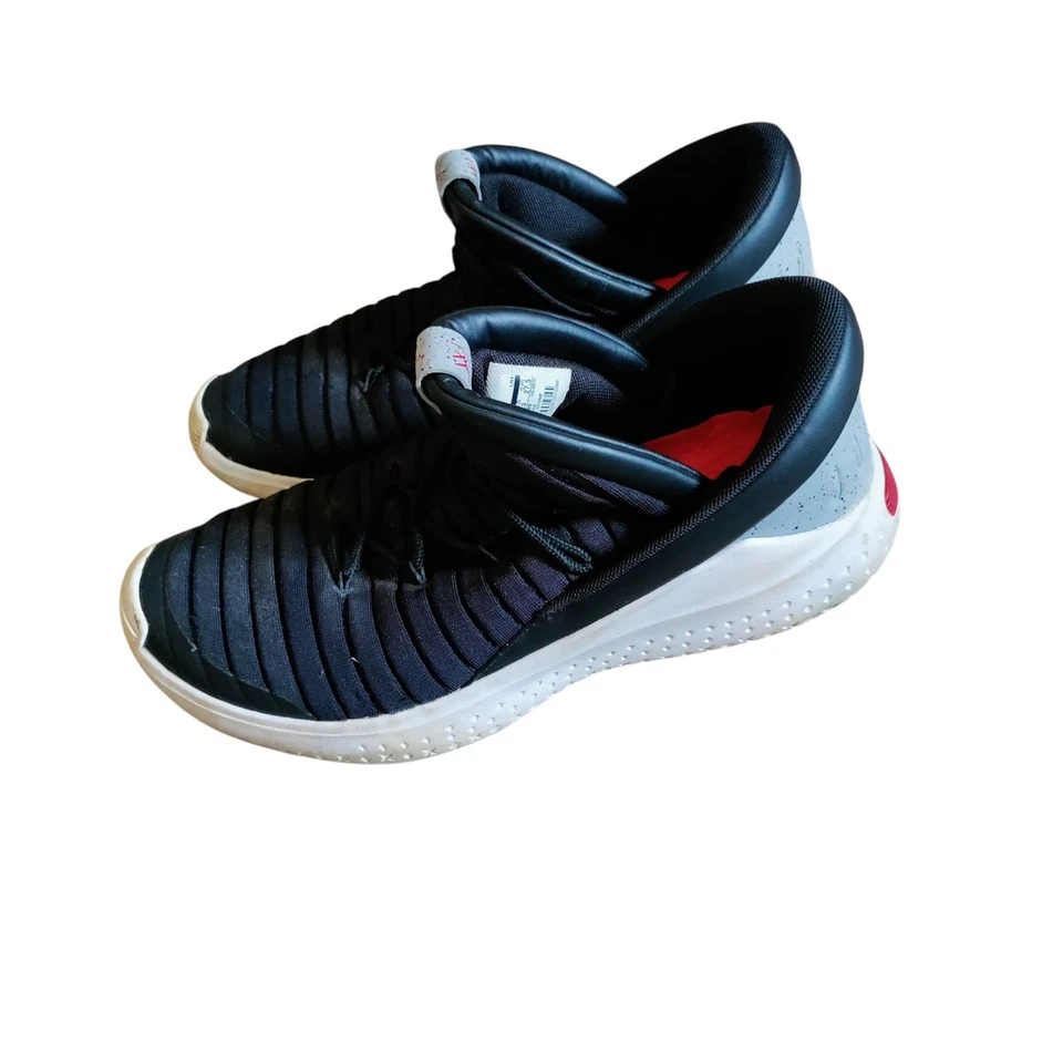 Tênis Jordan Fight Luxe Masculino 9.5 Preto Vermelho Colorway Baixo 919715-006 - Imagem 2 de 4