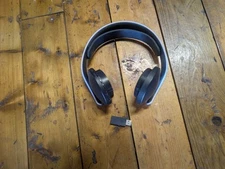 Sony Pulse 3D Over the Ear Gaming Headset - White  Missing Ear Pads 