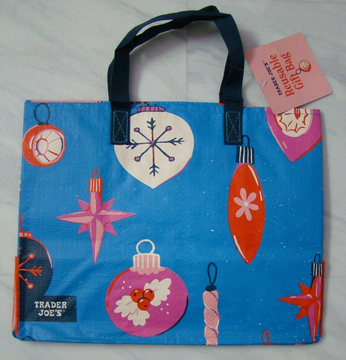 Ruisita 100 Pack 12 X 15 Inches Snowflakes Merchandise Bags