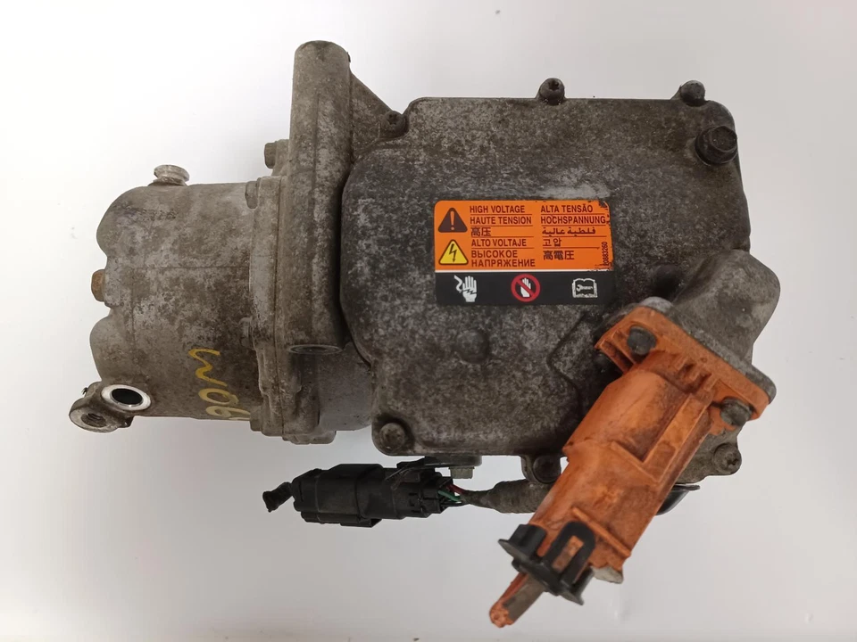 Compresor de aire acondicionado usado se adapta a: Chevrolet Volt 2017 grado A Foto 2 de 4