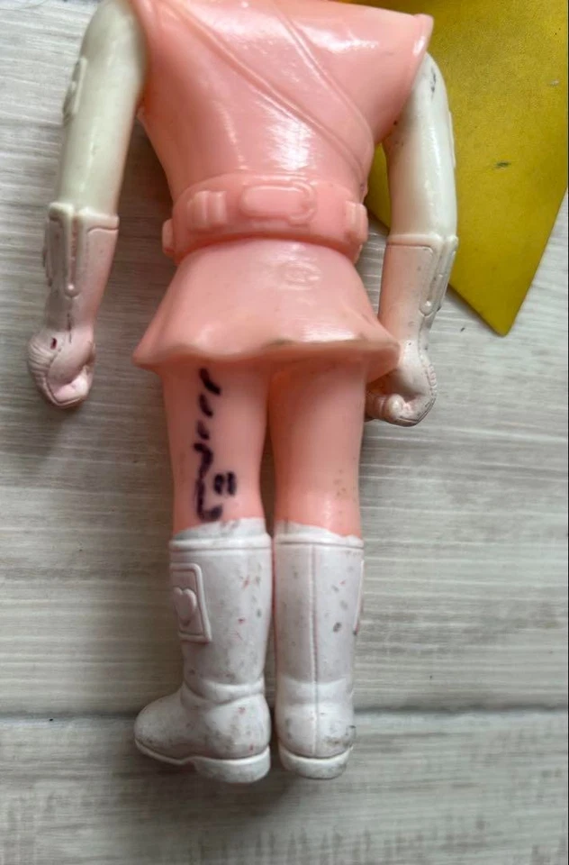 Super Sentai Dengekitai JAKQ Robo Corazón Reina Mini Vinilo Suave Retro Figura Amapola Foto 4 de 4