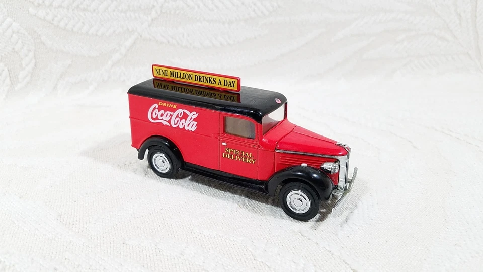 VINTAGE MATCHBOX MODELS OF YESTERYEAR COCA COLA DELIVERY TRUCKS – LOOSE SET OF 6 - Image 2 of 4
