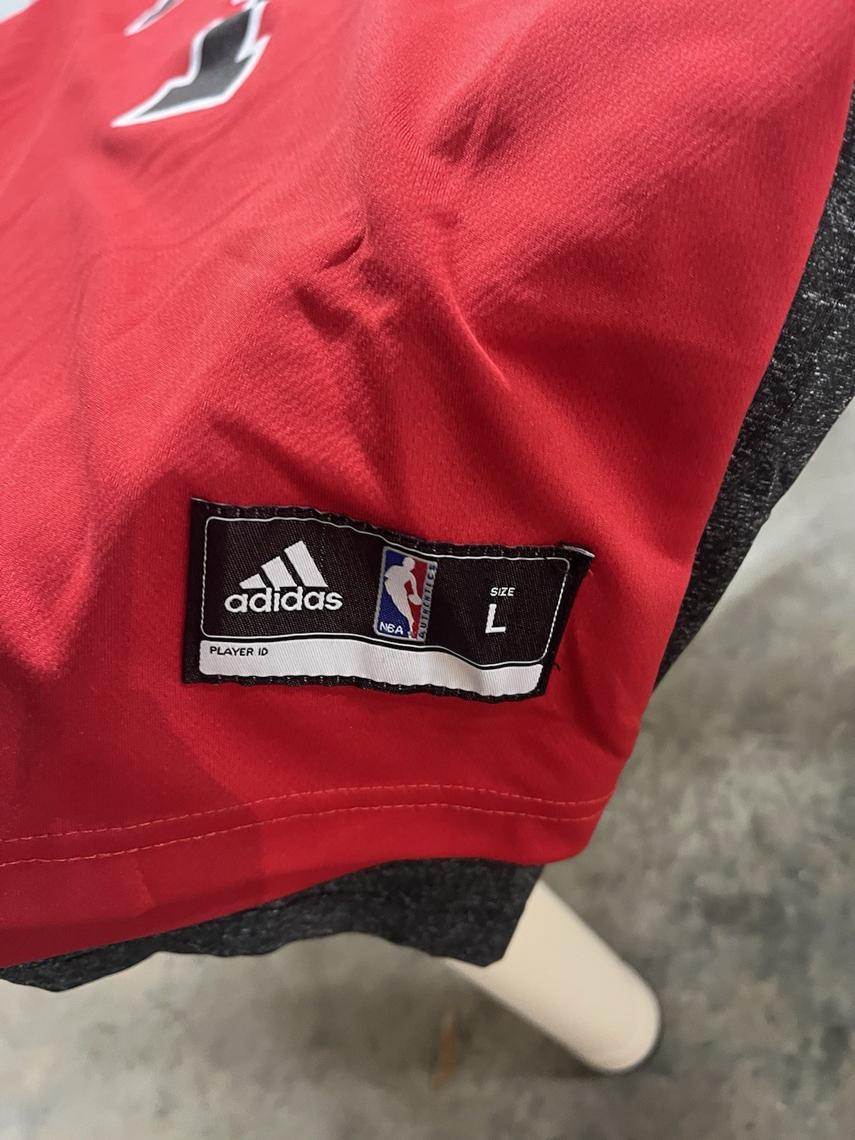 Derrick Rose Chicago Bulls Youth Jersey, T-Shirt, & Memorabilia thumbnail 3