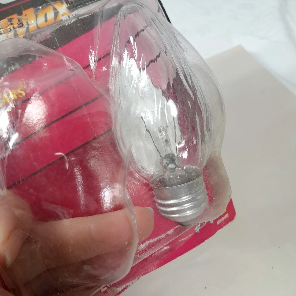 Philips DuraMax set 3 Light bulbs Flame blunt tip Clear Medium Base F15 40w - Image 4 of 4